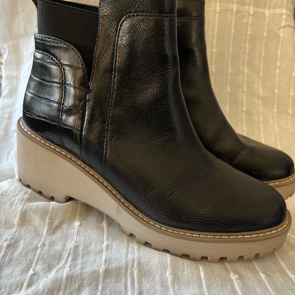 Stylish Black Leather Ankle Booties
